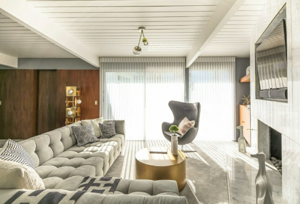 Villa dengan desain interior vintage dan retro